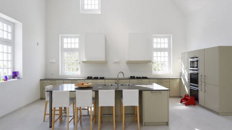 Woonboederij in Overlangel