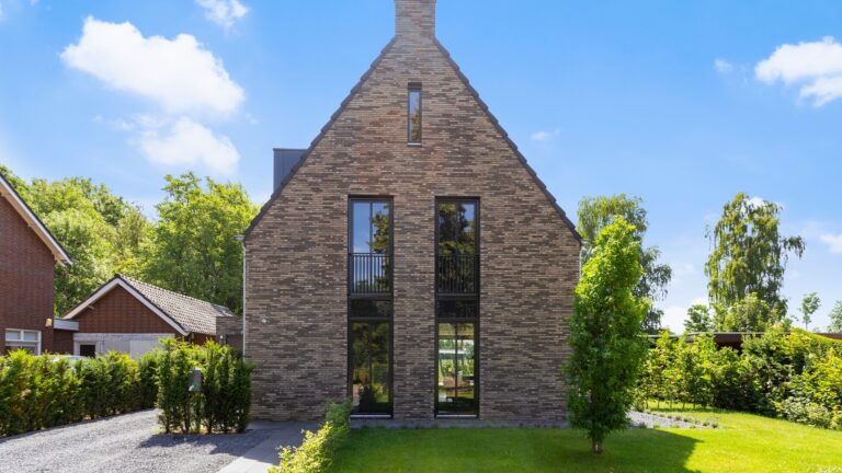 Eigentijdse woning in Huisseling